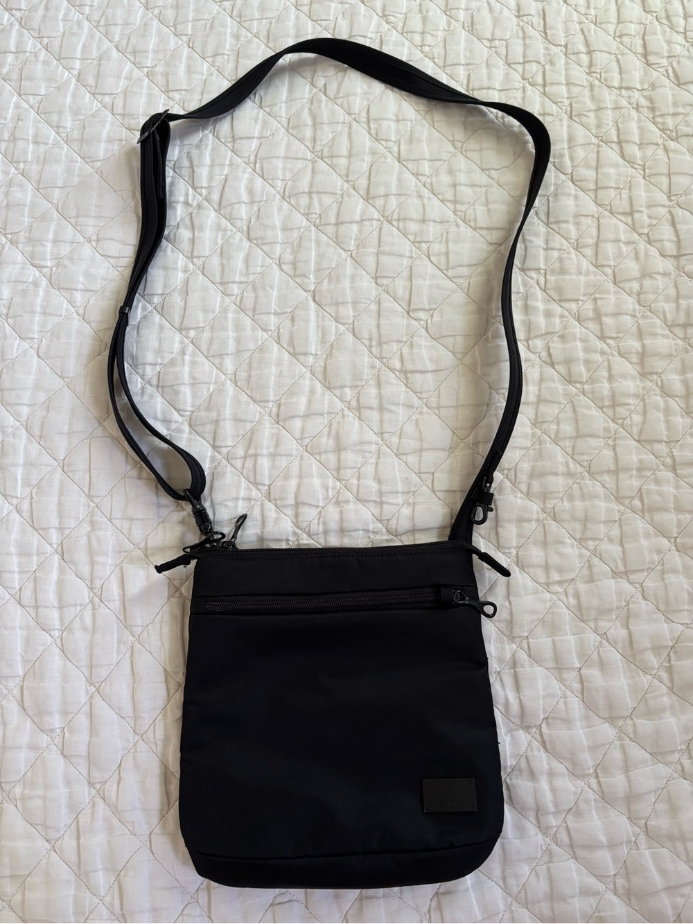 Pacsafe Citysafe CS50 Anti-Theft Cross-Body Purse